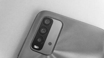 Não é um erro de design, orifício tem função importante nas gravações